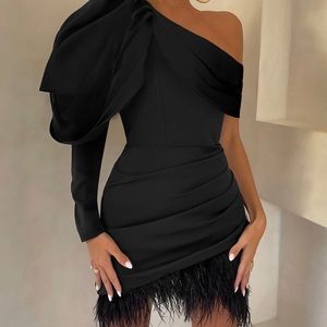 Club London BLACK ASYMMETRIC VOLUME SLEEVE DRAPED FEATHER MINI DRESS